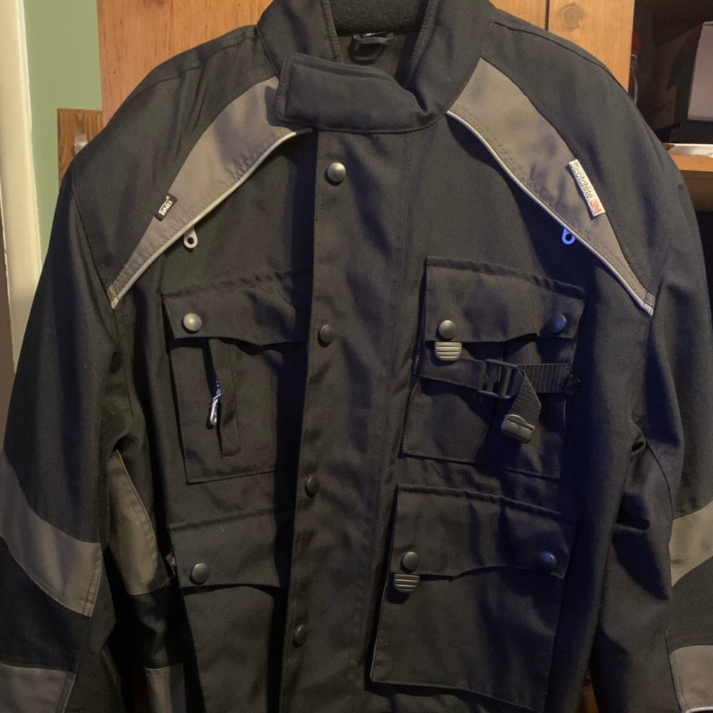 Motorcycle jacket